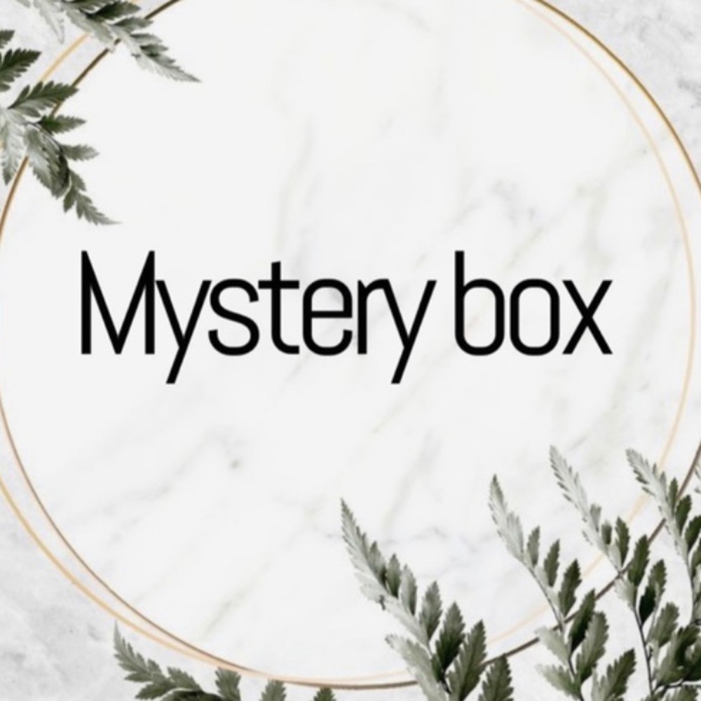 ✨5 Items - Designer Brands Mystery Box ✨